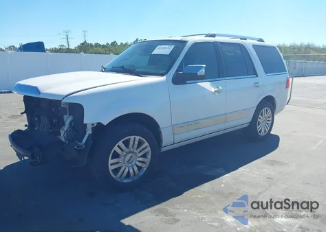 2013 Lincoln Navigator z USA, uszkodzony, nr VIN 5LMJJ2J51DEL06620